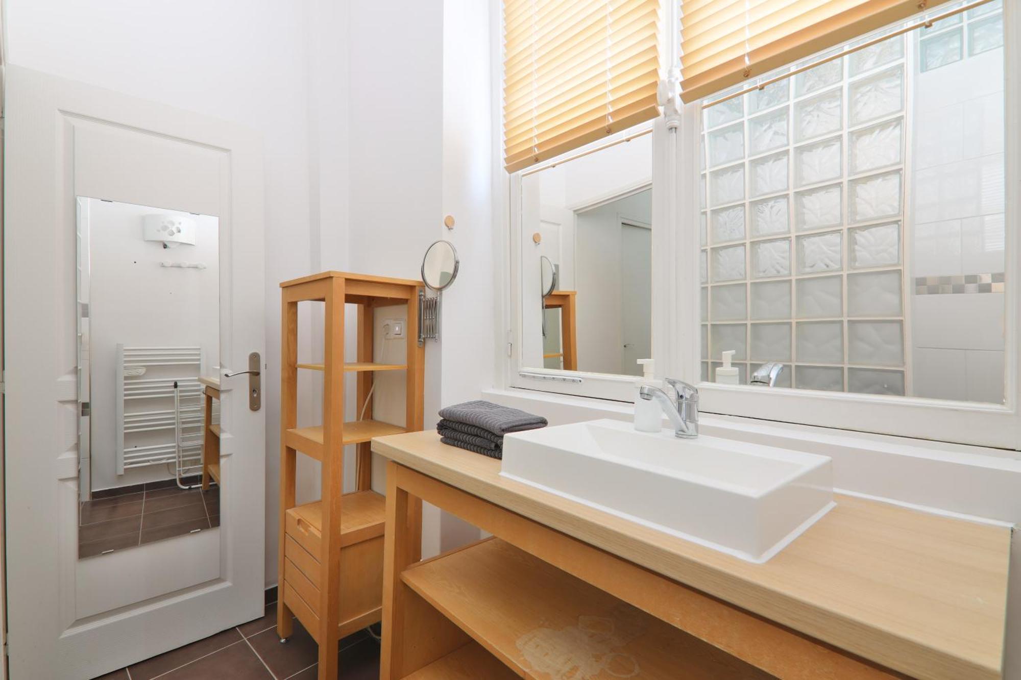Appartement Quartier Place Des Vosges パリ エクステリア 写真